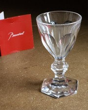 Baccarat Un Verre A  Vin De Bordeaux HARCOURT 11, 4 Num 5  cote ( Stock 3) 