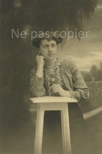 Portrait de FEMME vers 1900 chignon selette CDV par GEORGE à PARIS