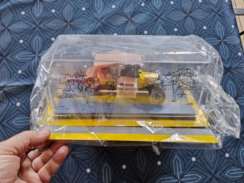 Tintin ford jaune - -,