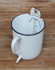 Broc à lavement émaillé blanc médical