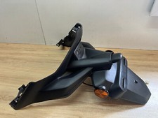 BKA-F1611-00 UNE BAVETTE