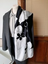 Superbe foulard "Tie Rack"