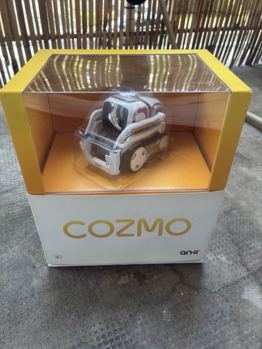 Anki cozmo robot - robot, 8+