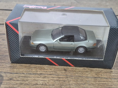 Voiture miniature mercedes - miniature,