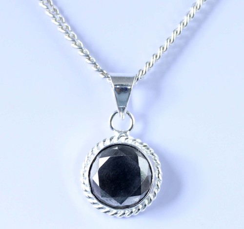 Pendentif diamant solitaire
