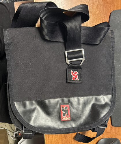 Chrome industries messenger - chrome,