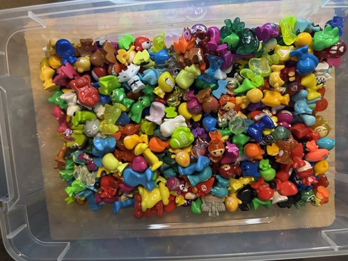 Random gogos crazy bones - 50,