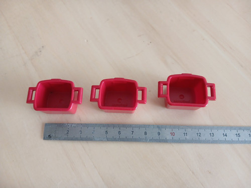 Bacs rouges rangement - 3,