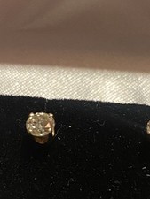 Boucle D’oreille Ou Puce D’oreille Or 14 Carats Massif Solide Diamant