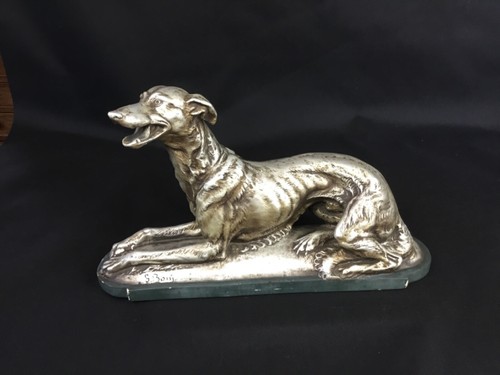 Chien plâtre lévrier - plâtre,