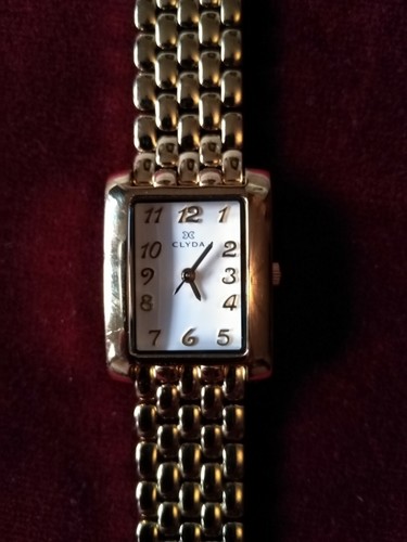 Montre clyda