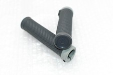 Poignées pour Vélo Cube