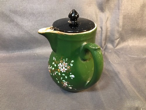 Ancienne petite théière - , en