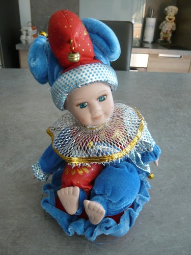 Clown automate sur son - clown, tapis