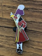 Pin’s Capitaine Crochet Peter Pan Disney •