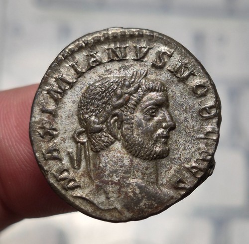 Galère follis genio - 1,