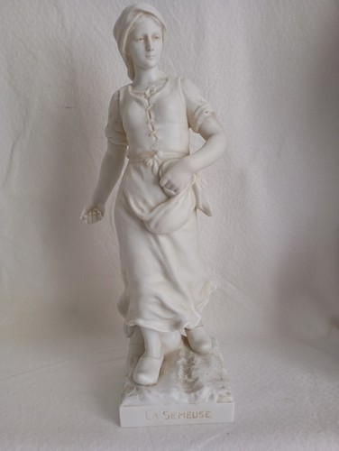 Rare statue biscuit - statue, "