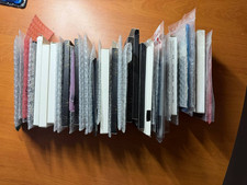 Lot de 50 pièces neuves ( écrans ) pour réparation smartphones Wiko