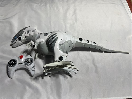 Wowwee robonetics roboraptor - robonetics,