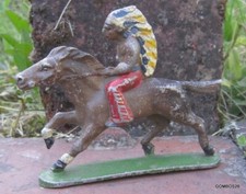 QUIRALU LE FAR-WEST  /  FIGURINE CAVALIER INDIEN