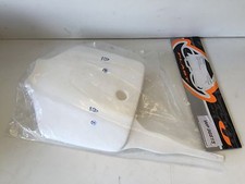 UNE PLAQUE PHARE NEUF CARENAGE CACHE AVANT UFO POUR MOTO SUZUKI 65 RM 2003 2004