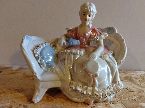 Sujet porcelaine dentelle - porcelaine,