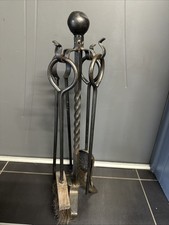 Serviteur de cheminée en fer forgé  avec accessoires 4 Pièces  Support