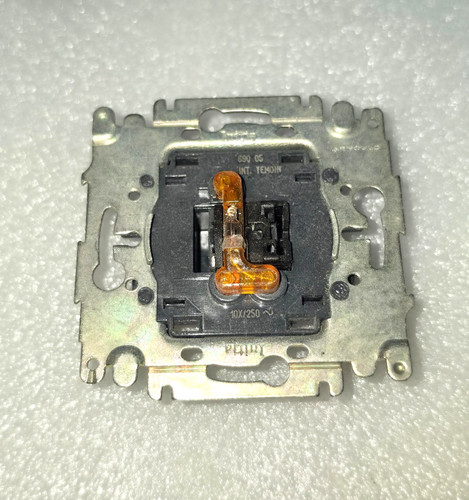 Arnould initia 69005 - -, 1
