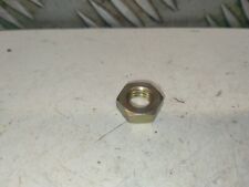 Débroussailleuse Echo SRM 2090 - Ecrou de serrage de la noix de lanceur