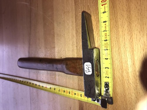 N°751 outillage outils