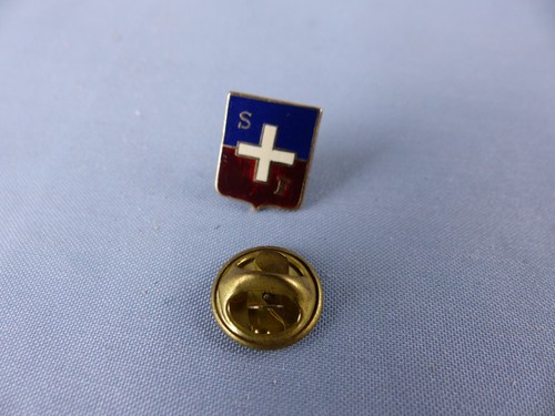 Pin secouriste francais - pin's,
