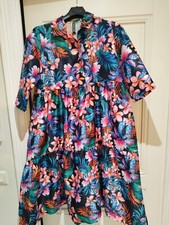 SUPERBE ROBE LUMINEUSE MULTICOLORE - TAILLE 44