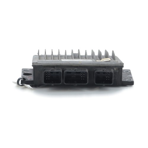Calculateur moteur renault - calculateur,