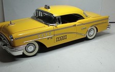 MIRA 1/18 BUICK CENTURY 1955
