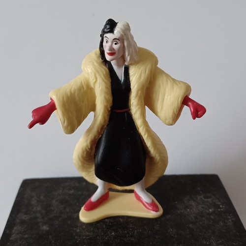 Figurine walt disney les 101 - -,