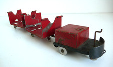 CHARIOT DE GARE MÉCANIQUE  TÔLE FONCTIONNE  Lg 24 cm ANNÉES 50