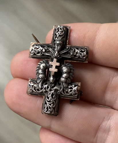 Belle broche croix - broche,