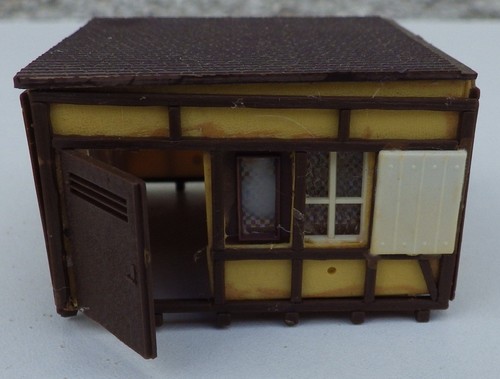 Cabanon ou petite - ho,