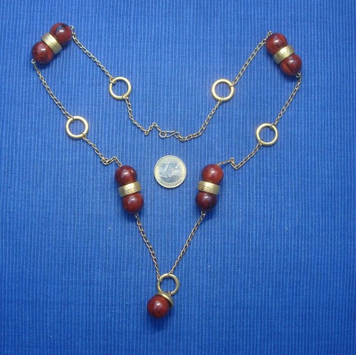 B30 identifier joli collier - b30,