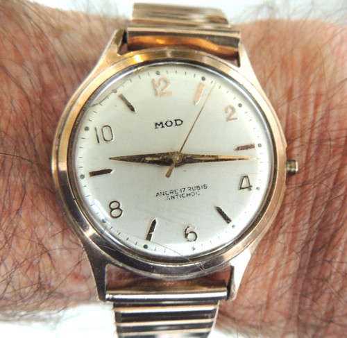 Montre mod rubis a - 17,