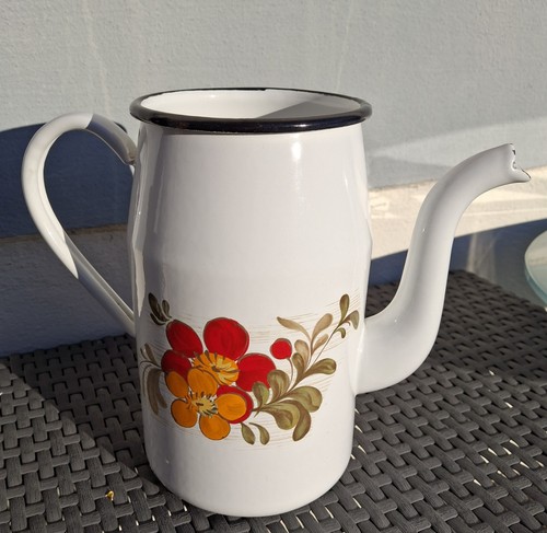 Cafetière émaillée ancienne