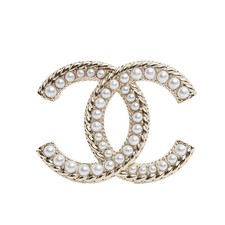 Chanel 2022 Broche perles CC Light Golden Metal and Fancy Pearls Brooch Pin