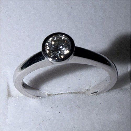 Bague solitaire blanc 18 - bague, or