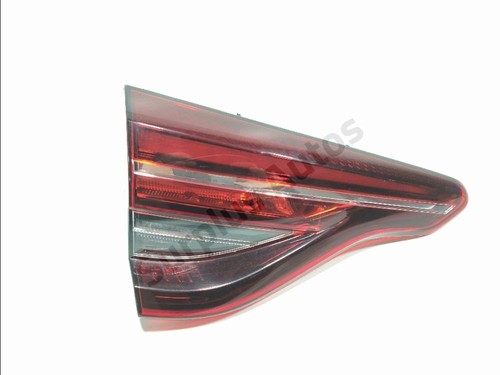 Feu arriere interieur gauche - arriere,