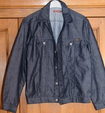 Très belle veste jean homme T