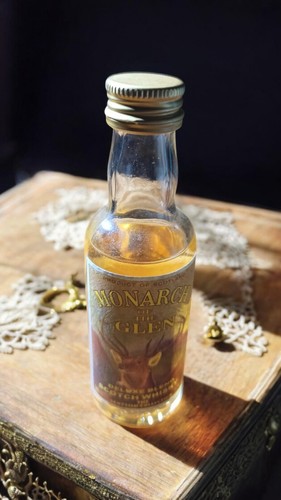Mignonnette whisky monarch - mignonnette,