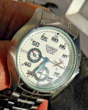 MONTRE CASIO EDIFICE MULTIFONCTION-DATE,JOURS & CUMULE 24 Hrs, PROCHE DU NEUF 