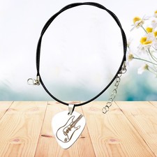  Collier de médiators en cuir