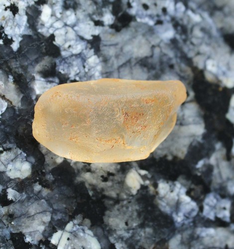 Topaze naturelle jaune dorée - topaze,