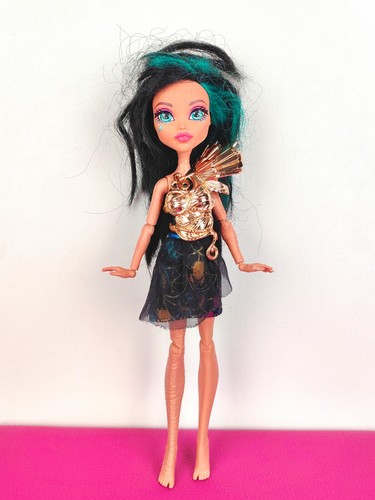 Monster high doll - high, nile